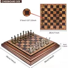 High-End 36 cm / 14-Inch Wooden Chess Set
